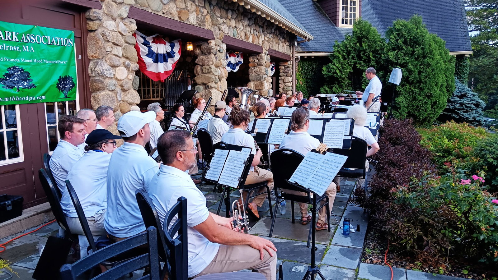 Rain couldn’t dampen spirit of July 4th concert