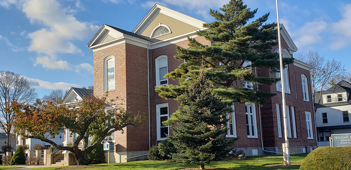 Wakefield Town Hall 2023 November