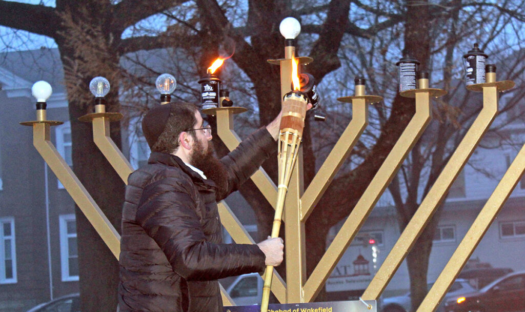 2024 MENORAH LIGHTING